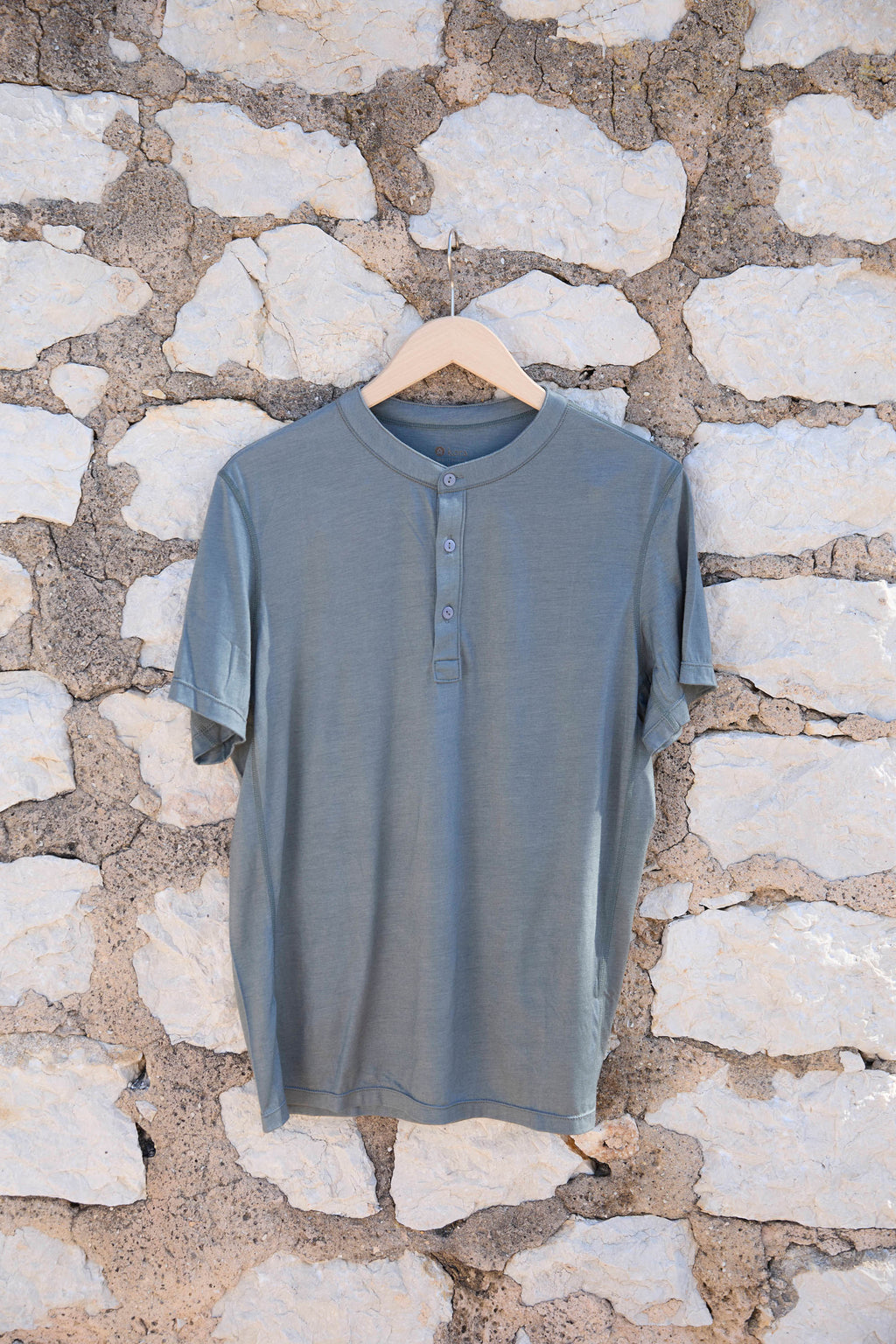 Men’s Halo Short Sleeve Henley - Riverstone