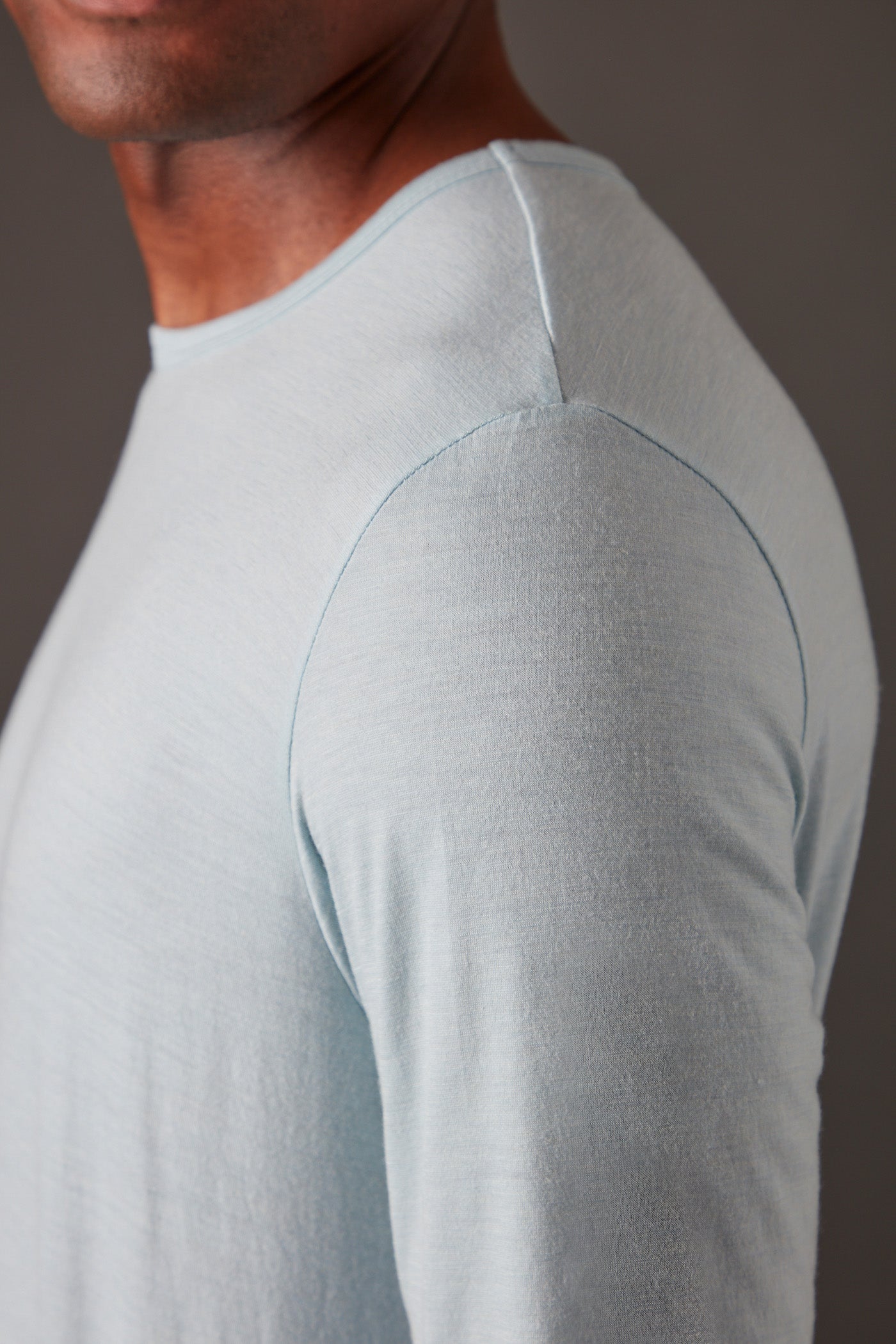 Men’s Halo Long Sleeve Crew - Glacier Blue