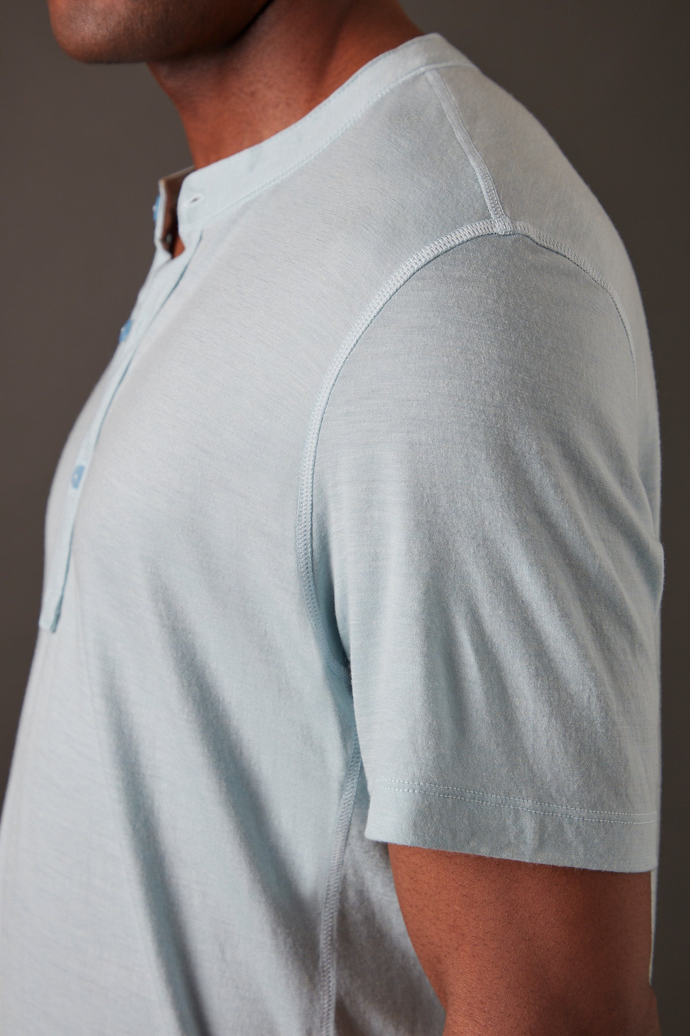 Men’s Halo Short Sleeve Henley - Glacier Blue