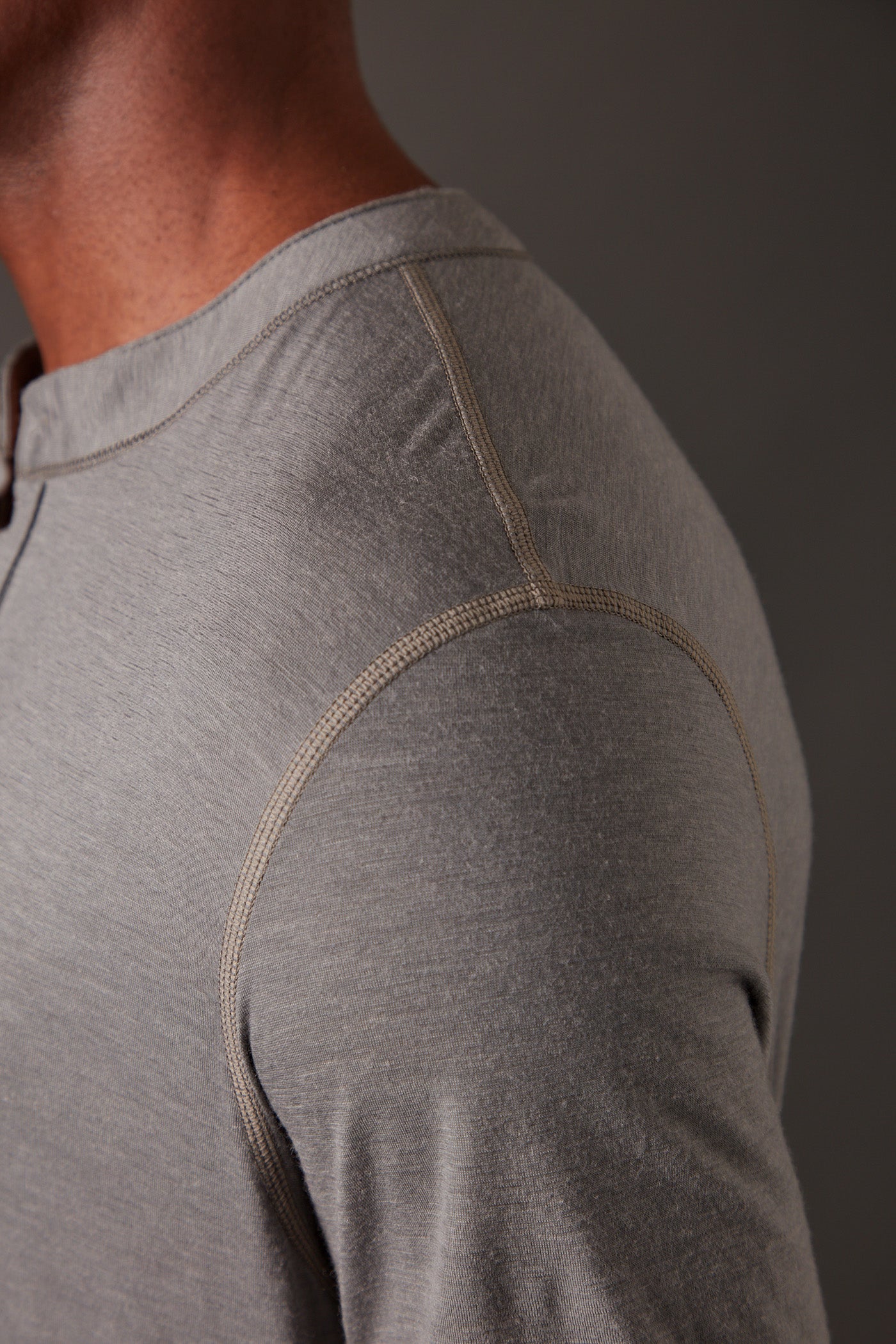 Men’s Halo Short Sleeve Henley - Riverstone