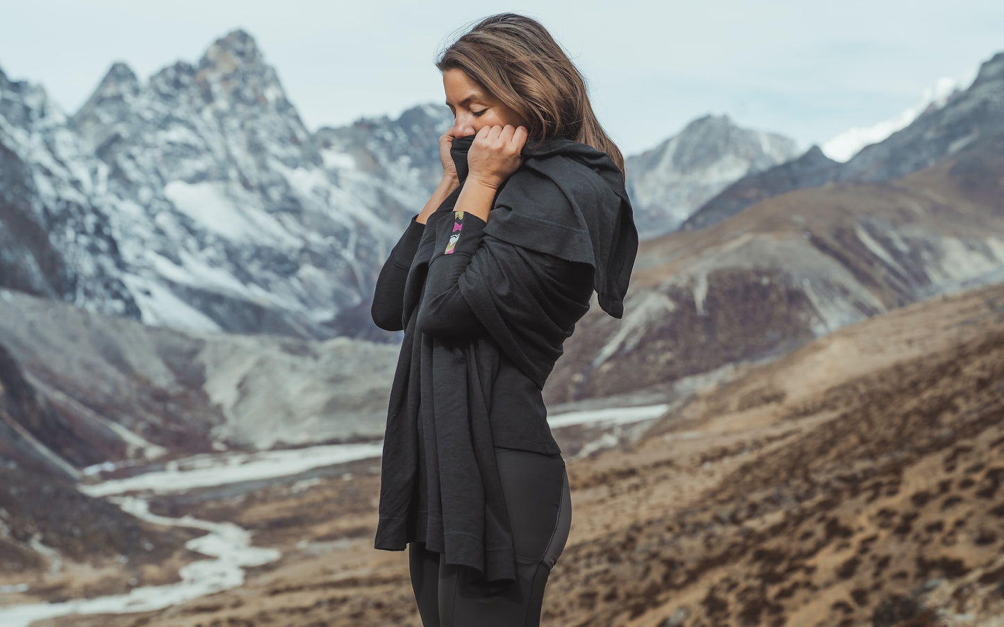 Liberty Travel Wrap - Stone
